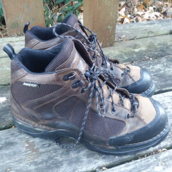 Danner Shoes Danner Gore Tex Chukka Boots Mens 2 Terra Force Poshmark